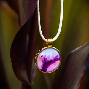 Round Pendant Necklace